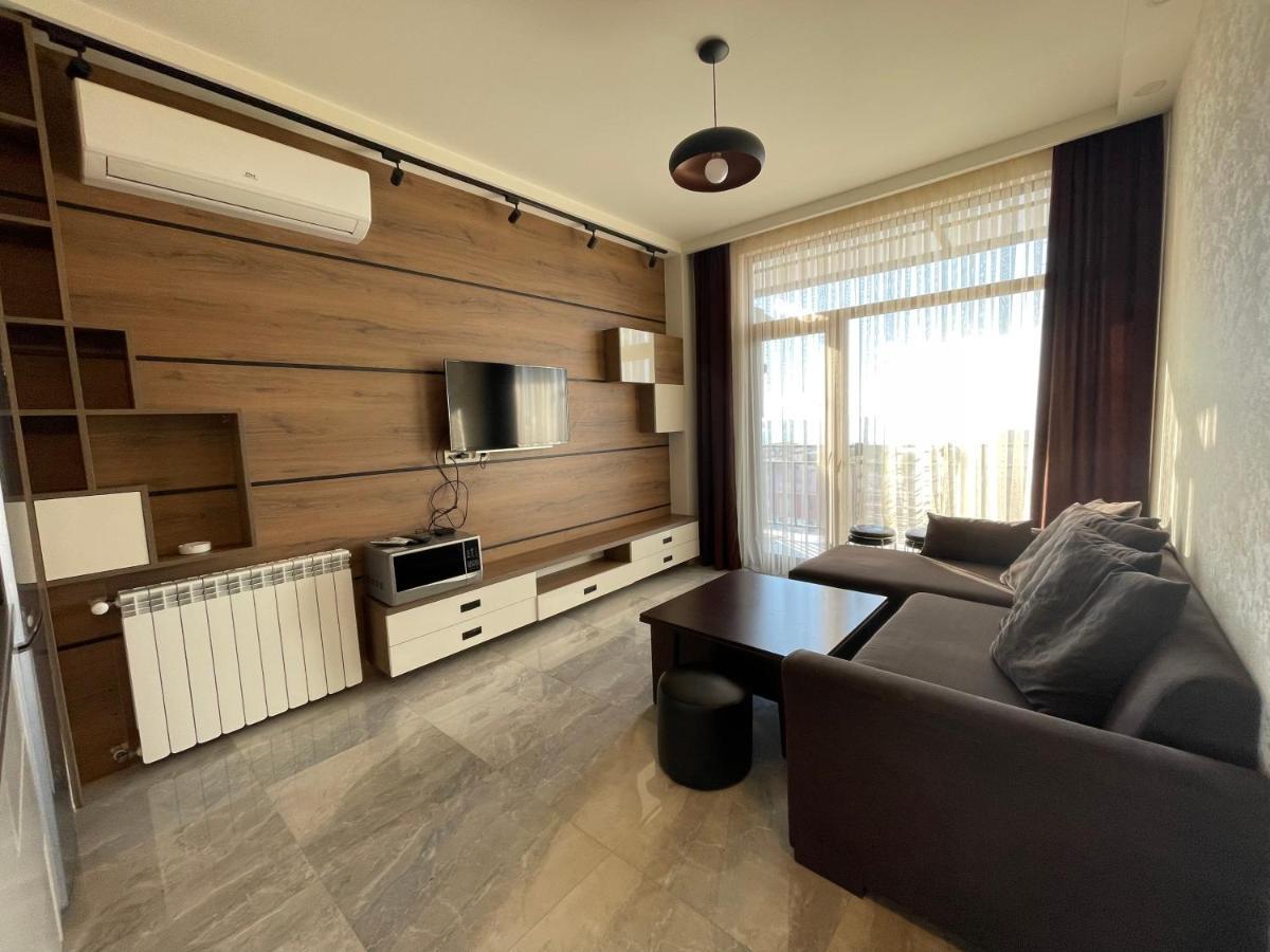 Apartments At Like House Batumi Bagian luar foto