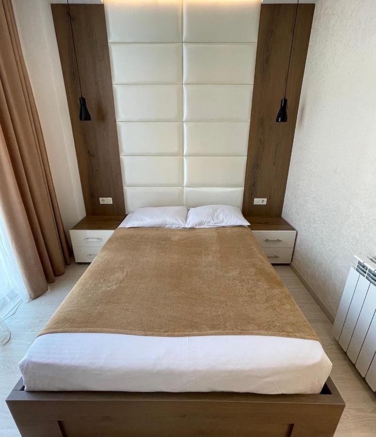 Apartments At Like House Batumi Bagian luar foto