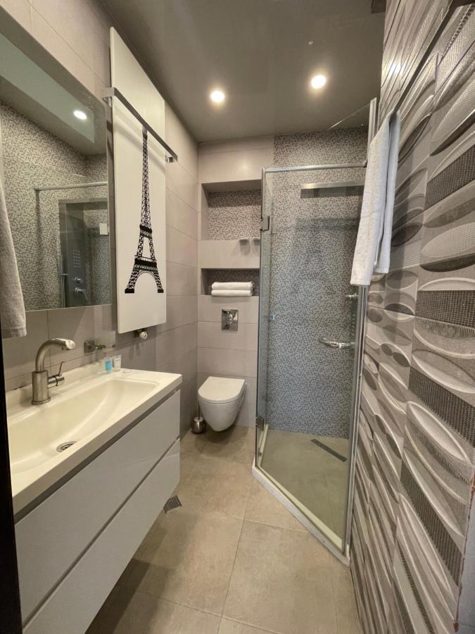 Apartments At Like House Batumi Bagian luar foto