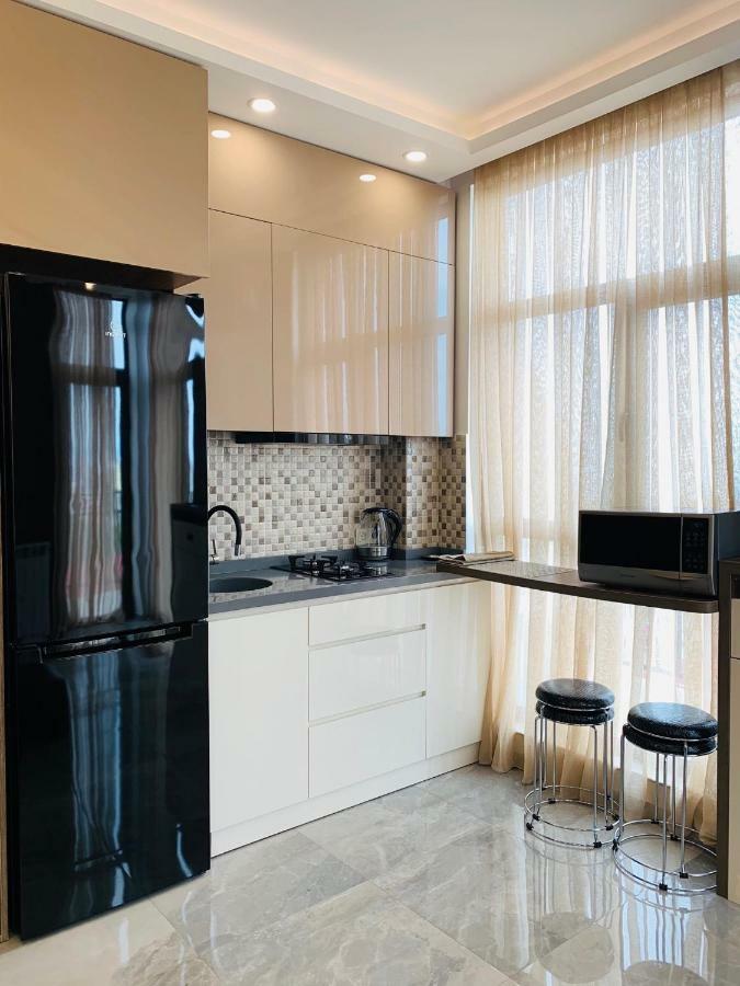 Apartments At Like House Batumi Bagian luar foto